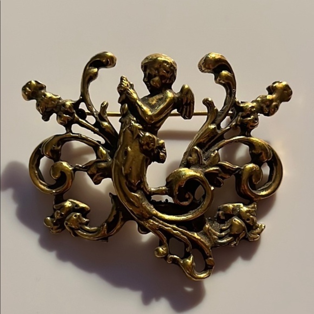 Vintage Gold Gilt Art nouveau Cherub Brooch ACCESSOCRAFT NYC Rare Find